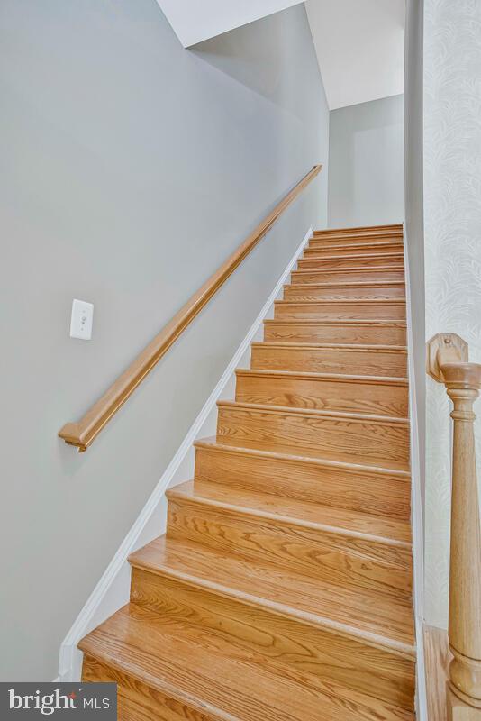 5257 Ferry Branch Ln, Lothian, MD 20711 - view of staircase