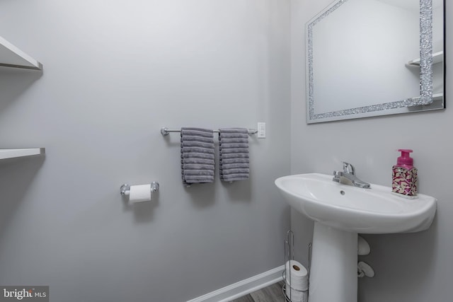33 Burr St, Williamstown, NJ 08094 - bathroom featuring baseboards