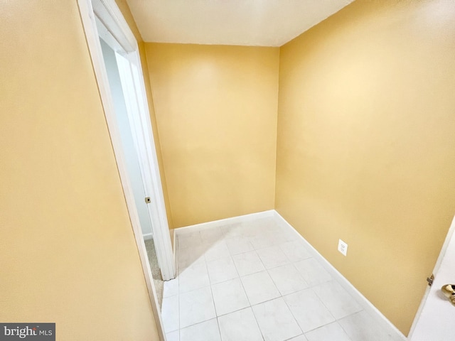 126 Greenway St, Fredericksburg, VA 22405 - tiled empty room with baseboards
