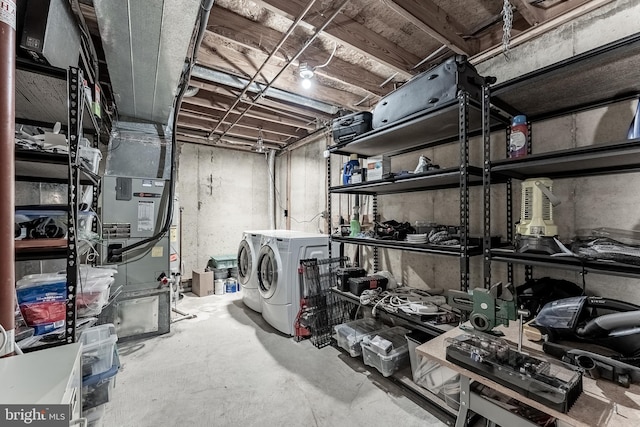 7414 Golden Horseshoe Ct, Springfield, VA 22153 - storage room featuring washer and clothes dryer