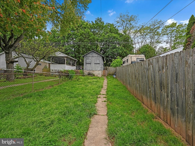 328 W 2nd St, Birdsboro, PA 19508 - view of yard