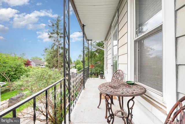 135 Lucknow Rd, Harrisburg, PA 17110 - view of balcony
