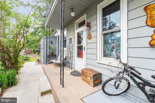 135 Lucknow Rd, Harrisburg, PA 17110 - view of covered porch