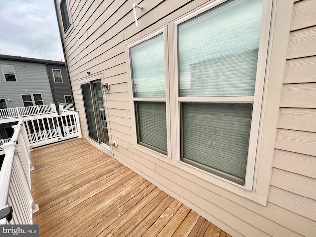 10407 Ratcliffe Trl, Manassas, VA 20110 - view of wooden deck