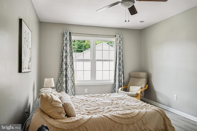 205 Highland Blvd, New Castle, DE 19720 - bedroom with wood finished floors, baseboards, and a ceiling fan