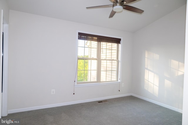 42624 Lisburn Chase Ter, Chantilly, VA 20152 - spare room featuring carpet flooring, a ceiling fan, baseboards, and vaulted ceiling