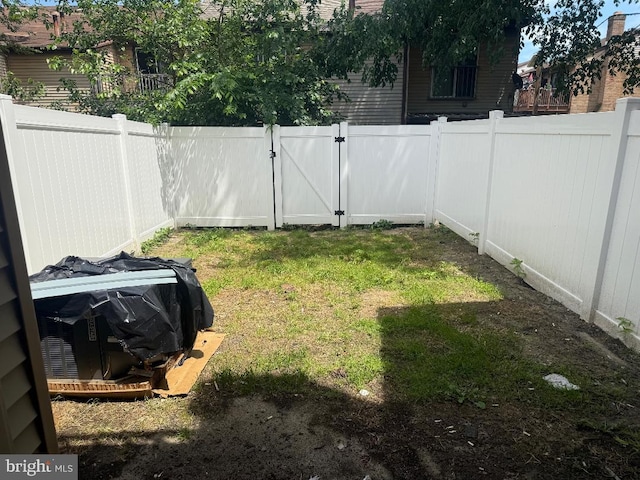 185 La Cascata, Clementon, NJ 08021 - view of yard featuring a gate