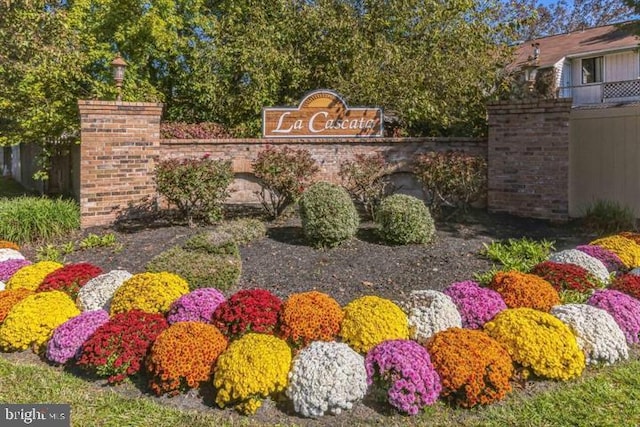 185 La Cascata, Clementon, NJ 08021 - view of community sign