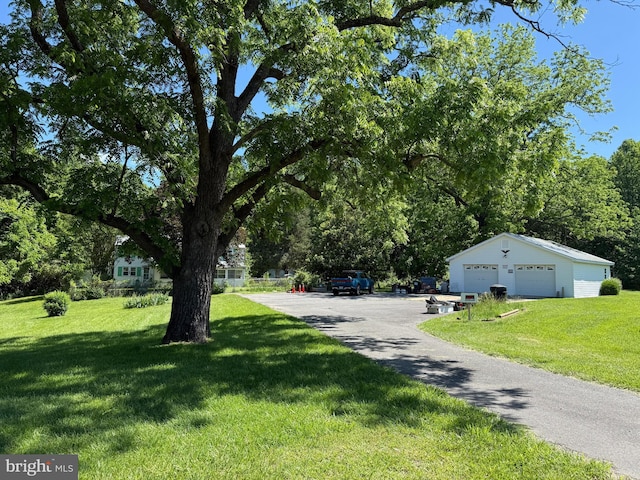 10491 Oak Tree Dr, King George, VA 22485 - view of asphalt driveway