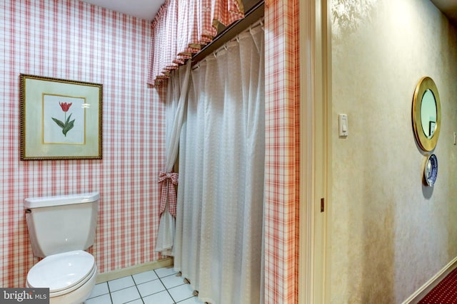 10 Devonshire Sq, Mechanicsburg, PA 17050 - full bath with toilet and tile patterned floors