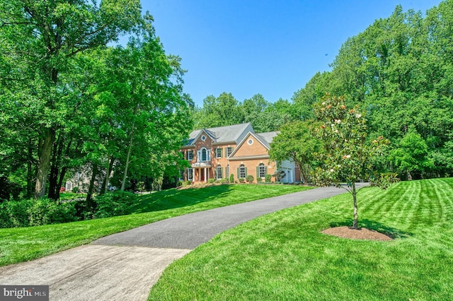 1296 Newkirk Ct, Vienna, VA 22182 - colonial inspired home with a front yard and driveway