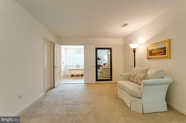 1296 Newkirk Ct, Vienna, VA 22182 - sitting room with light colored carpet