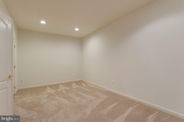 1296 Newkirk Ct, Vienna, VA 22182 - spare room with recessed lighting and light carpet