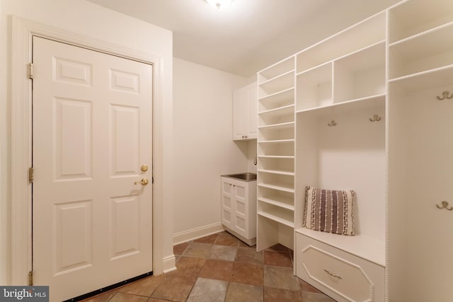 1296 Newkirk Ct, Vienna, VA 22182 - mudroom featuring baseboards