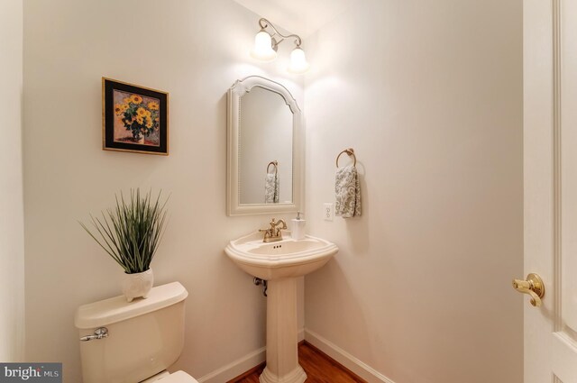 1296 Newkirk Ct, Vienna, VA 22182 - bathroom with toilet and baseboards