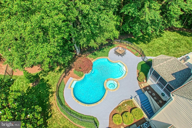 1296 Newkirk Ct, Vienna, VA 22182 - aerial view of a pool area