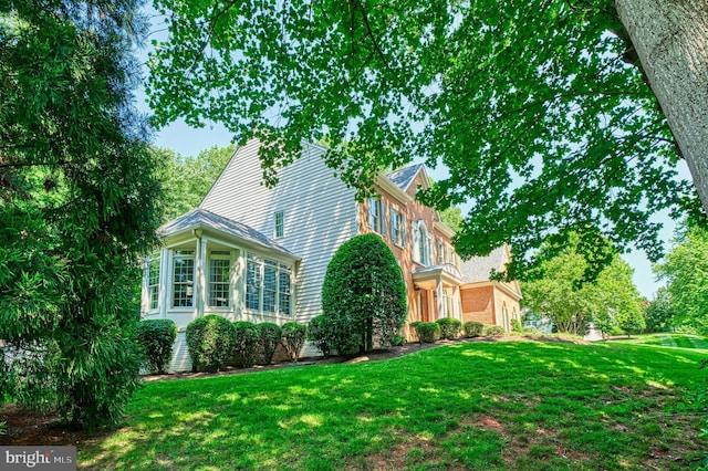 1296 Newkirk Ct, Vienna, VA 22182 - view of front of house with a front yard