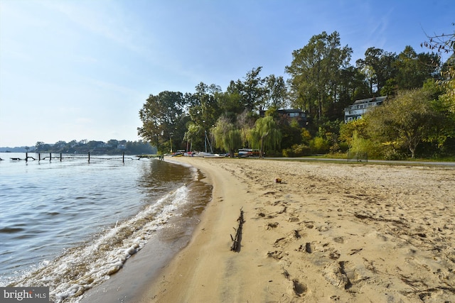 201 Nottingham Hl, Annapolis, MD 21405 - water view featuring local beach