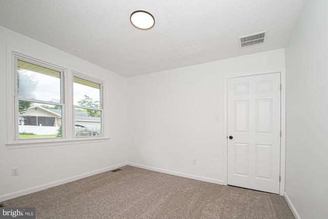 126 Clymer Ave, Front Royal, VA 22630 - carpeted empty room with baseboards