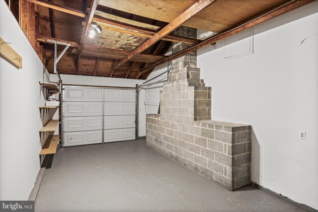 12 Constitution Rd, Clementon, NJ 08021 - view of garage