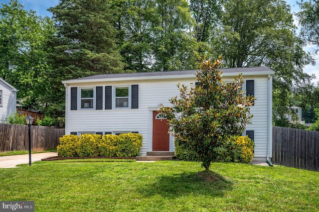13713 Mayfair Ct, Woodbridge, VA 22193 - view of front of property featuring entry steps