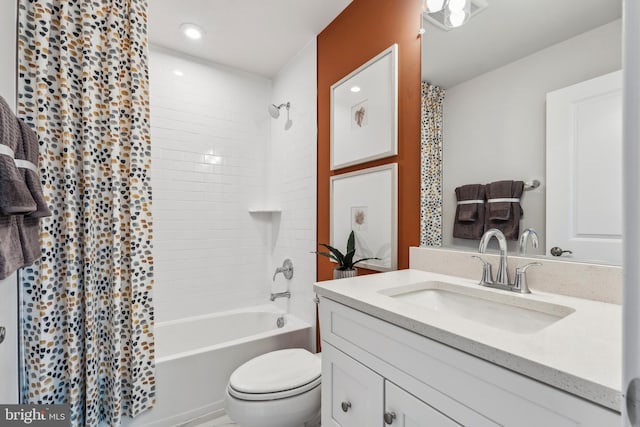 full bath featuring toilet, vanity, shower / bathtub combination with curtain, and recessed lighting