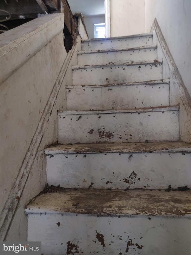 1302 N 25th St, Philadelphia, PA 19121 - view of staircase