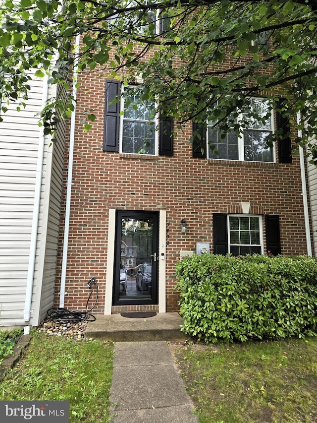 7832 Canter Ct, Severn, MD 21144 - entrance to property featuring brick siding