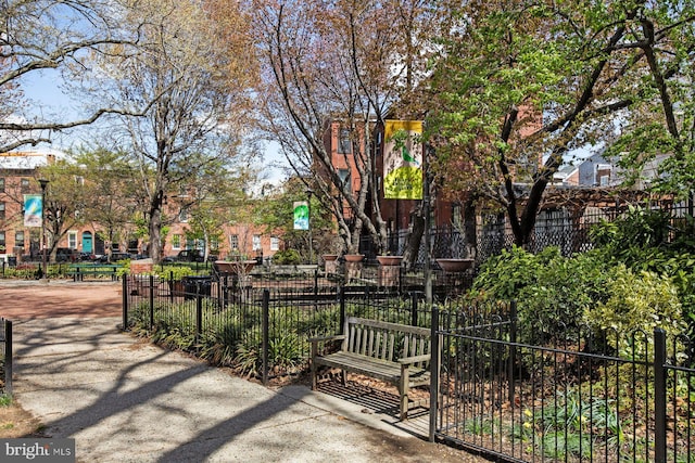 826 S 2nd St Unit 2, Philadelphia, PA 19147 - view of home's community