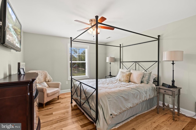 1413 Cortez Rd, Blue Bell, PA 19422 - bedroom featuring light wood-style flooring, baseboards, and a ceiling fan