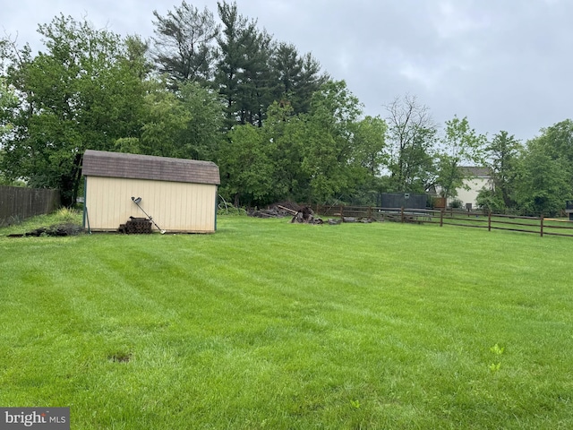 801 Irenic Ct, Norristown, PA 19403 - view of yard