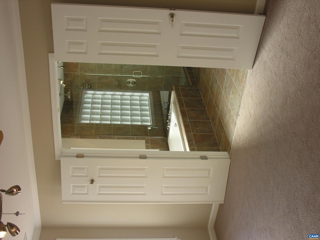 101 Sterling Dr, Waynesboro, VA 22980 - bathroom with decorative backsplash