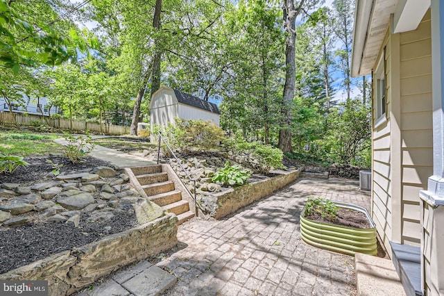 818 Glen Allen Dr, Baltimore, MD 21229 - view of patio / terrace