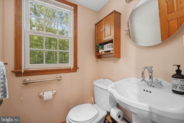 3 Franklin St, Stafford, VA 22556 - half bath with a sink and toilet