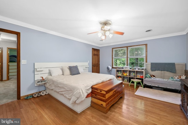 3 Franklin St, Stafford, VA 22556 - bedroom featuring light wood-type flooring, ornamental molding, baseboards, and a ceiling fan