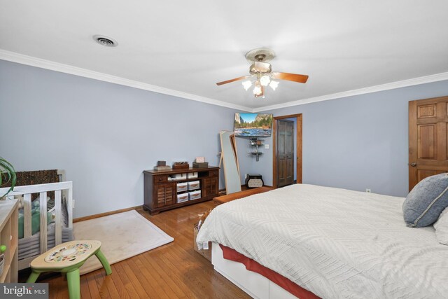 3 Franklin St, Stafford, VA 22556 - bedroom featuring ornamental molding, wood finished floors, baseboards, and ceiling fan