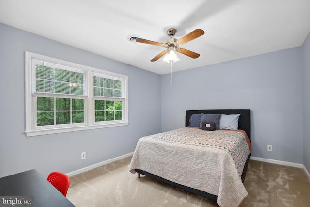 3 Franklin St, Stafford, VA 22556 - carpeted bedroom featuring baseboards and a ceiling fan