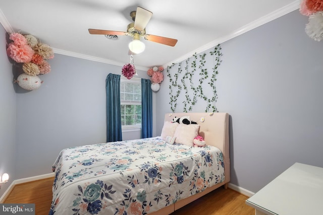 3 Franklin St, Stafford, VA 22556 - bedroom with wood finished floors, ornamental molding, baseboards, and ceiling fan