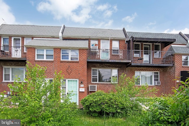 4021 Balwynne Park Rd, Philadelphia, PA 19131 - view of building exterior with cooling unit