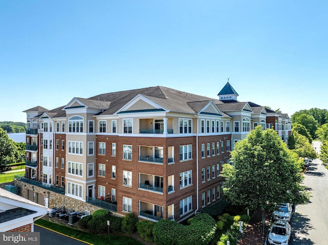 440 Belmont Bay Dr Unit 406, Woodbridge, VA 22191 - view of property with central AC
