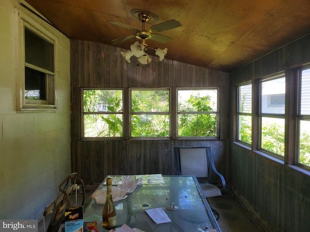 196 Jerrys Ave, Clayton, NJ 08312 - sunroom / solarium with lofted ceiling and ceiling fan