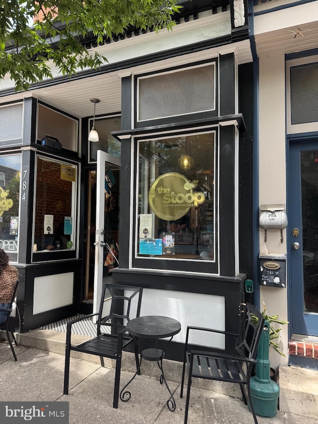 747 Mchenry St, Baltimore, MD 21230 - view of patio