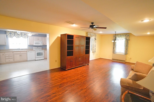 301 Country Club Trl, Fairfield, PA 17320 - living room featuring dark wood-style flooring, a ceiling fan, recessed lighting, and baseboards