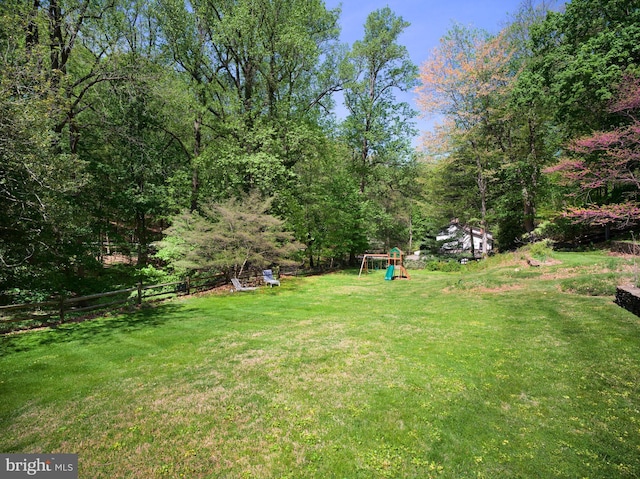 1180 Radnor Hill Rd, Wayne, PA 19087 - view of yard