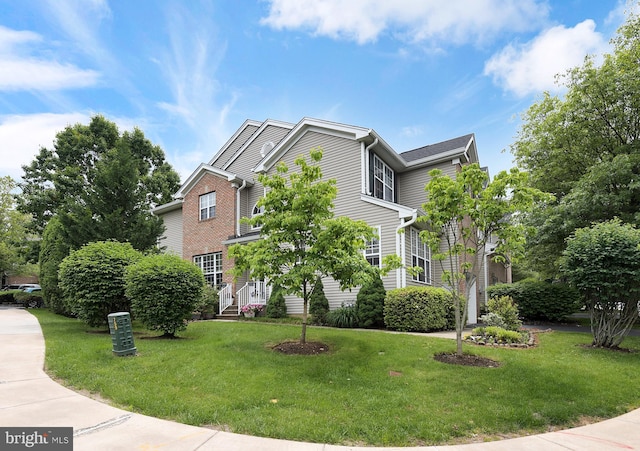 14 Coolidge Way, Princeton, NJ 08540 - view of front of home with a front lawn