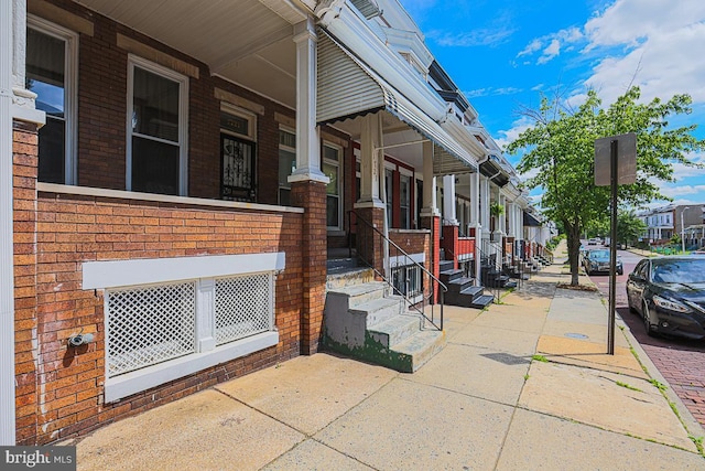 1721 Ruxton Ave, Baltimore, MD 21216 - view of covered porch