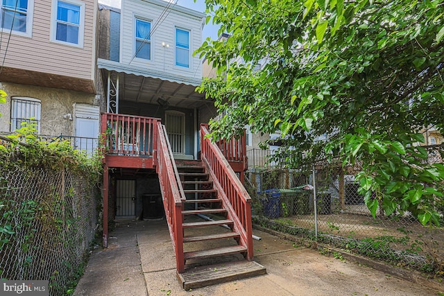 1721 Ruxton Ave, Baltimore, MD 21216 - doorway to property with a porch