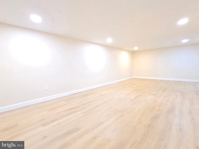 585 Andrew Dr, Southampton, PA 18966 - empty room featuring recessed lighting, baseboards, and light wood finished floors