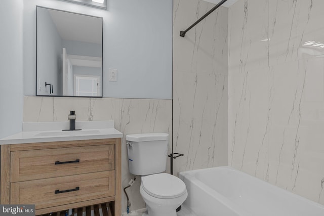 6305 Powder Horn Ct, Bensalem, PA 19020 - full bath featuring vanity, tile walls, toilet, and washtub / shower combination