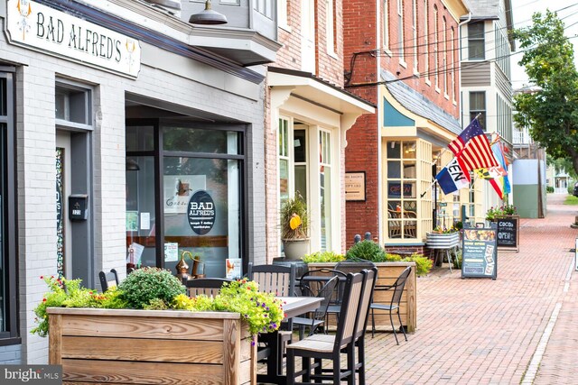 213 N Queen St, Chestertown, MD 21620 - view of patio / terrace